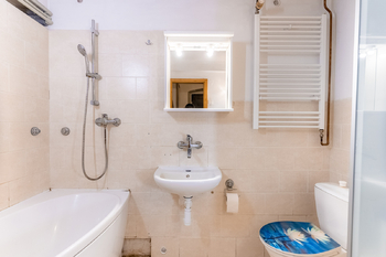 Prodej domu 190 m², Neveklov