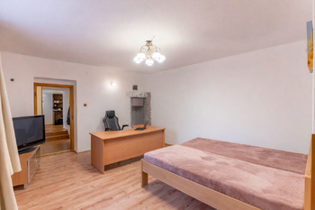 Prodej domu 190 m², Neveklov