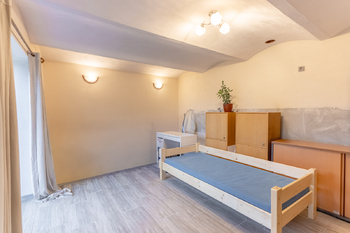 Prodej domu 190 m², Neveklov