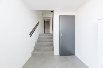 Schodiště - vstup - Pronájem bytu 3+kk v osobním vlastnictví 99 m², Lanškroun