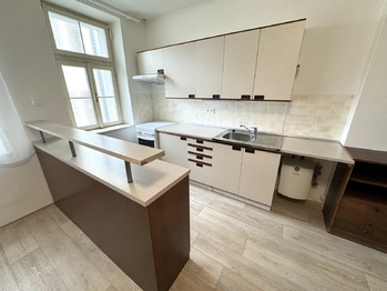 Prodej bytu 3+kk v osobním vlastnictví 83 m², Plzeň