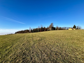 Prodej pozemku 4197 m², Tatobity