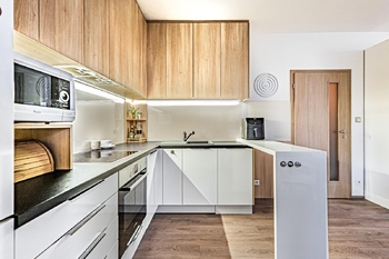 Pronájem bytu 1+kk v osobním vlastnictví 44 m², Praha 10 - Horní Měcholupy