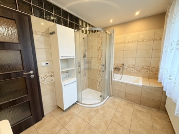 Pronájem bytu 2+1 v družstevním vlastnictví 75 m², Vsetín