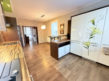 Pronájem bytu 2+1 v družstevním vlastnictví 75 m², Vsetín