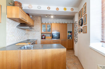 Prodej bytu 5+1 v osobním vlastnictví 255 m², Praha 5 - Hlubočepy