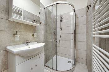 Pronájem bytu 2+kk v osobním vlastnictví 42 m², Praha 10 - Vršovice