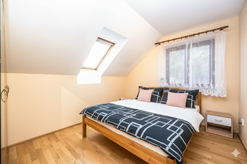 Pronájem domu 150 m², Mirošovice