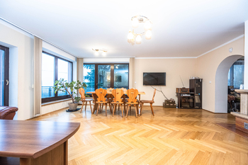 Pronájem domu 150 m², Mirošovice