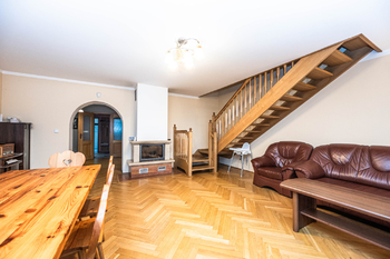 Pronájem domu 150 m², Mirošovice