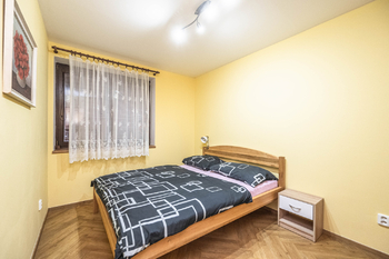 Pronájem domu 150 m², Mirošovice