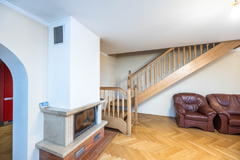 Pronájem domu 150 m², Mirošovice