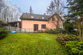 Pronájem domu 150 m², Mirošovice