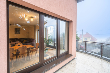 Pronájem domu 150 m², Mirošovice