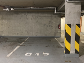 Parkovací stání - Pronájem garážového stání, Praha 5 - Smíchov 