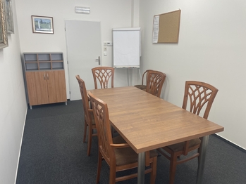 Pronájem kancelářských prostor 17 m², Praha 9 - Libeň