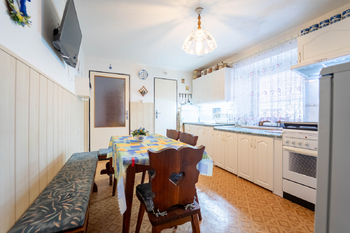 Prodej domu 250 m², Choťovice