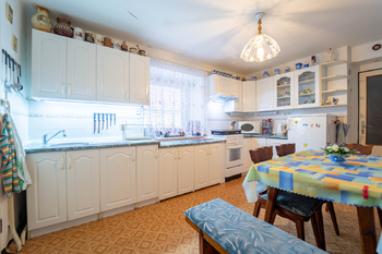 Prodej domu 250 m², Choťovice