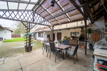 Prodej domu 250 m², Choťovice