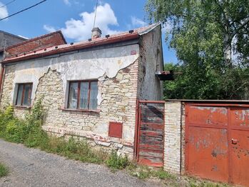 Prodej pozemku 1735 m², Brandýsek