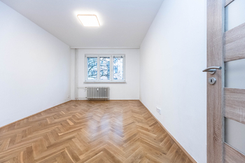 Pronájem bytu 3+1 v osobním vlastnictví 68 m², Praha 6 - Břevnov