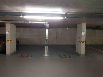 Pronájem garážového stání 18 m², Brno