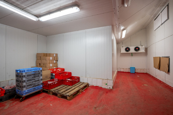 Prodej výrobních prostor 1500 m², Zákupy