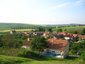 Pronájem domu 170 m², Násedlovice