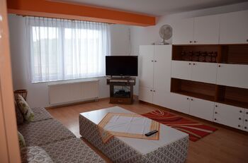 Pronájem domu 170 m², Násedlovice