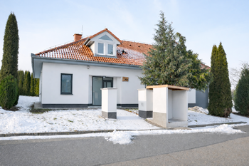 Prodej domu 140 m², Holubice