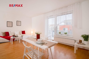 Pronájem bytu 1+kk v osobním vlastnictví 60 m², Praha 5 - Jinonice