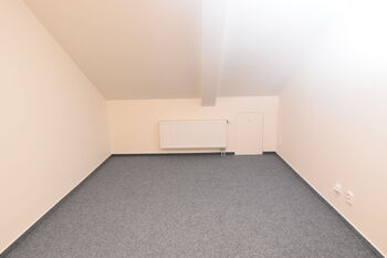 Pronájem kancelářských prostor 29 m², Nymburk