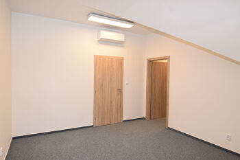 Pronájem kancelářských prostor 29 m², Nymburk
