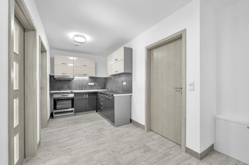 Pronájem bytu 2+1 v osobním vlastnictví 38 m², Milovice