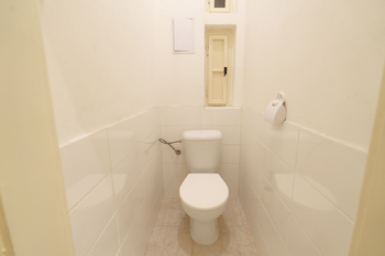 toaleta Schnirchova - Prodej bytu 3+kk v osobním vlastnictví 94 m², Praha 7 - Holešovice