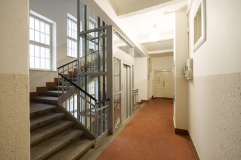 výtah Schnirchova - Prodej bytu 3+kk v osobním vlastnictví 94 m², Praha 7 - Holešovice