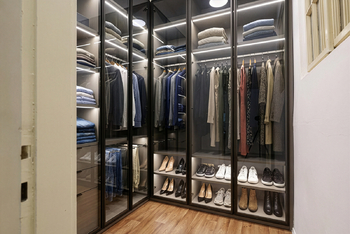 vizualizace šatna - Prodej bytu 3+kk v osobním vlastnictví 94 m², Praha 7 - Holešovice