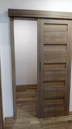 posuvné dveře v místnostech - Pronájem bytu 3+1 v osobním vlastnictví 69 m², Rožnov pod Radhoštěm