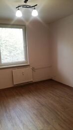 Pokoj č.1 - Pronájem bytu 3+1 v osobním vlastnictví 69 m², Rožnov pod Radhoštěm