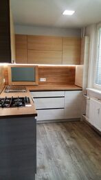 kuchyň - Pronájem bytu 3+1 v osobním vlastnictví 69 m², Rožnov pod Radhoštěm