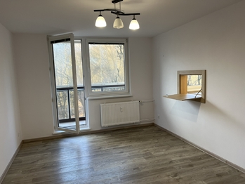 Obývací pokoj - Pronájem bytu 3+1 v osobním vlastnictví 69 m², Rožnov pod Radhoštěm