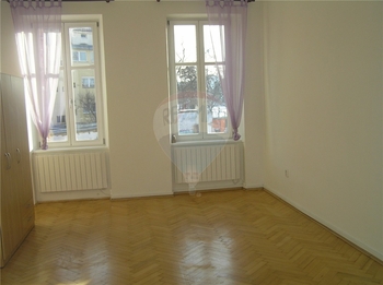 Pronájem bytu 1+kk v osobním vlastnictví 40 m², Praha 7 - Holešovice