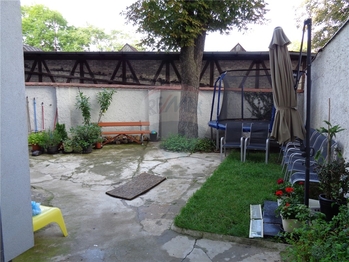 vnitroblok - Pronájem bytu 1+kk v osobním vlastnictví 40 m², Praha 7 - Holešovice