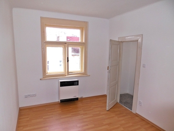 Pronájem bytu 2+1 v osobním vlastnictví 49 m², Praha 3 - Žižkov