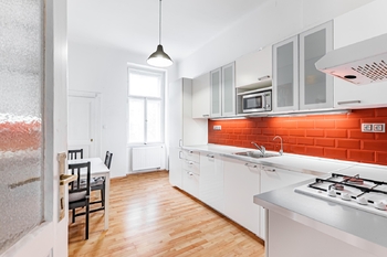 Pronájem bytu 2+1 v osobním vlastnictví 75 m², Praha 2 - Vinohrady