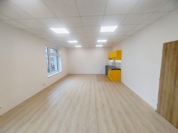 Pohled od ložnice - Pronájem bytu 2+kk v osobním vlastnictví 88 m², Ostrava
