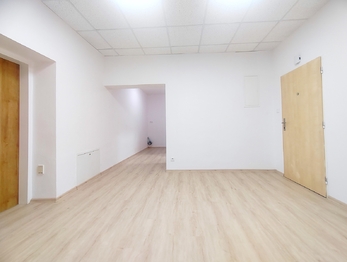 Vstupní chodba  - Pronájem bytu 2+kk v osobním vlastnictví 88 m², Ostrava