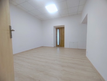 Vstupní chodba - Pronájem bytu 2+kk v osobním vlastnictví 88 m², Ostrava