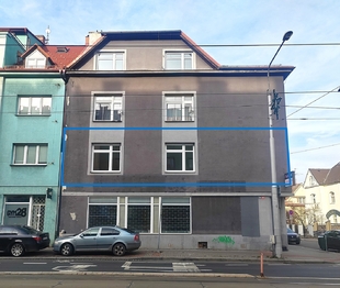 Pohled z hlavní ulice - Pronájem bytu 2+kk v osobním vlastnictví 88 m², Ostrava