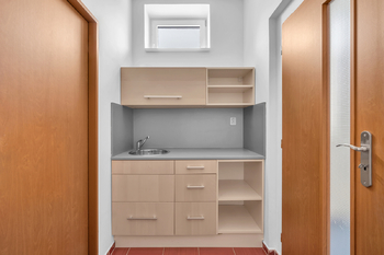 Pronájem kancelářských prostor 170 m², Hradec Králové